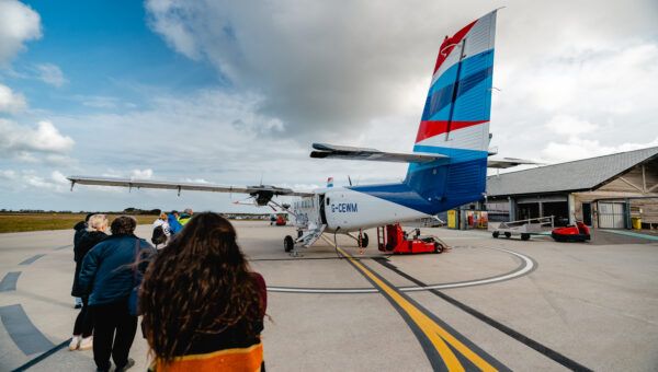 passengers boarding Skybus at Land’s End Airport