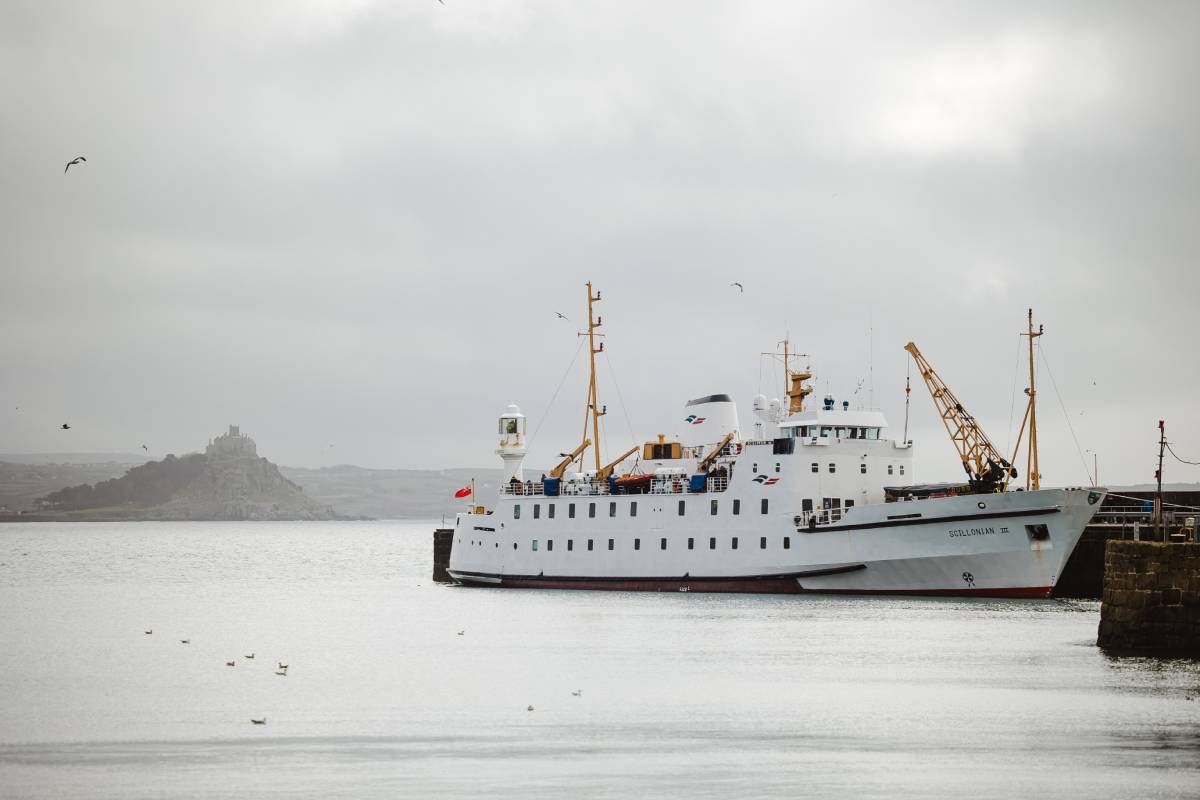 Boat sitting in the harbour